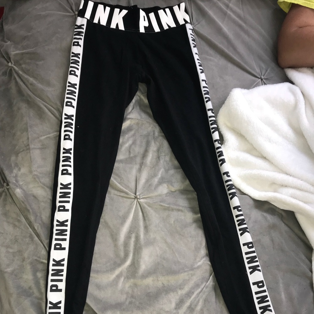 Victoria’s Secret PINK leggings